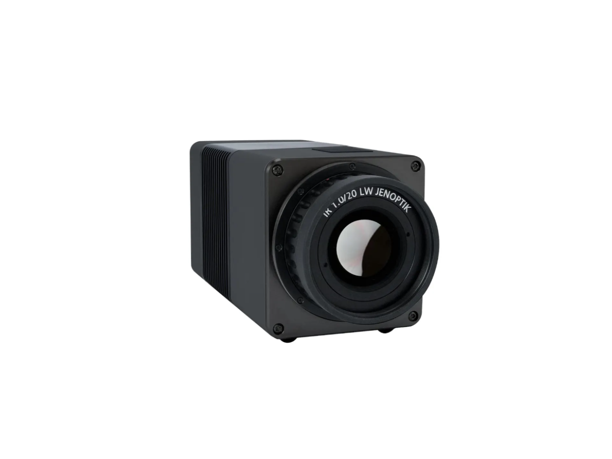 InfraTec VarioCAM HDx head 600 with mounted objective lens, front view